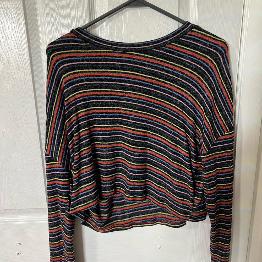 stripe crop top long sleeve